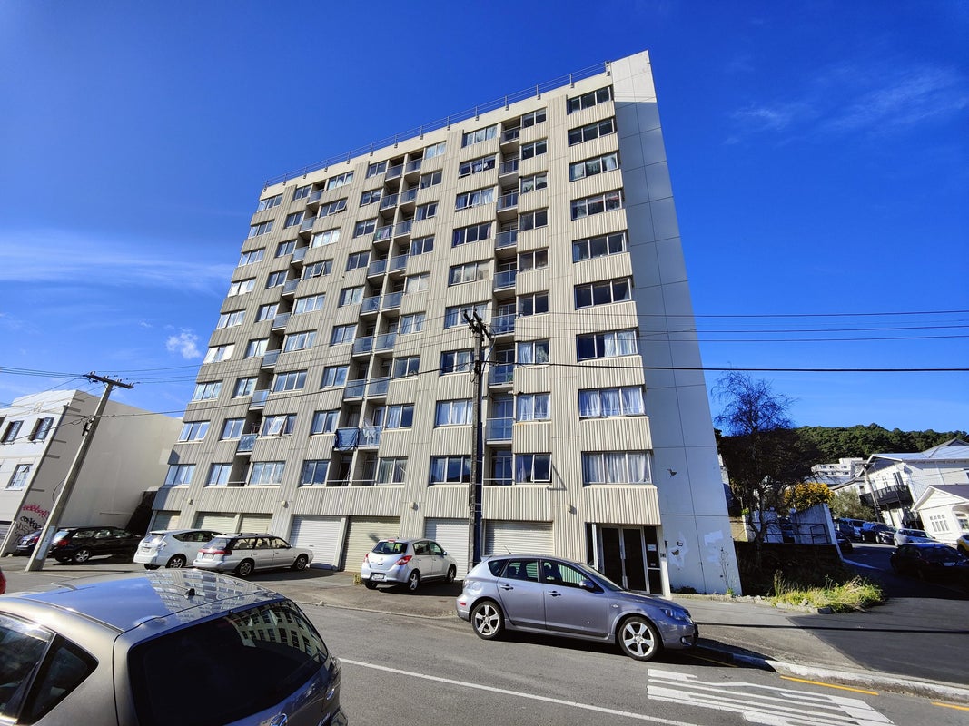 303/131 Brougham Street, Mount Victoria, Wellington - Carousel 7