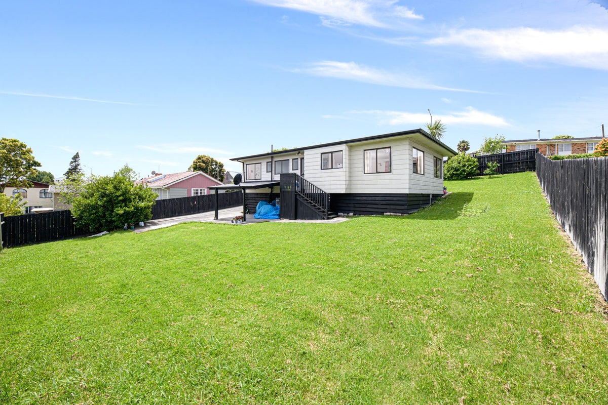 274 Great North Road, Henderson, Waitakere City, Auckland - Carousel 2