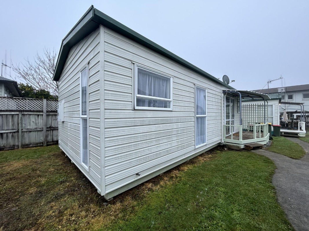 38 Abbotsford Street, Whitiora, Hamilton - Carousel 2