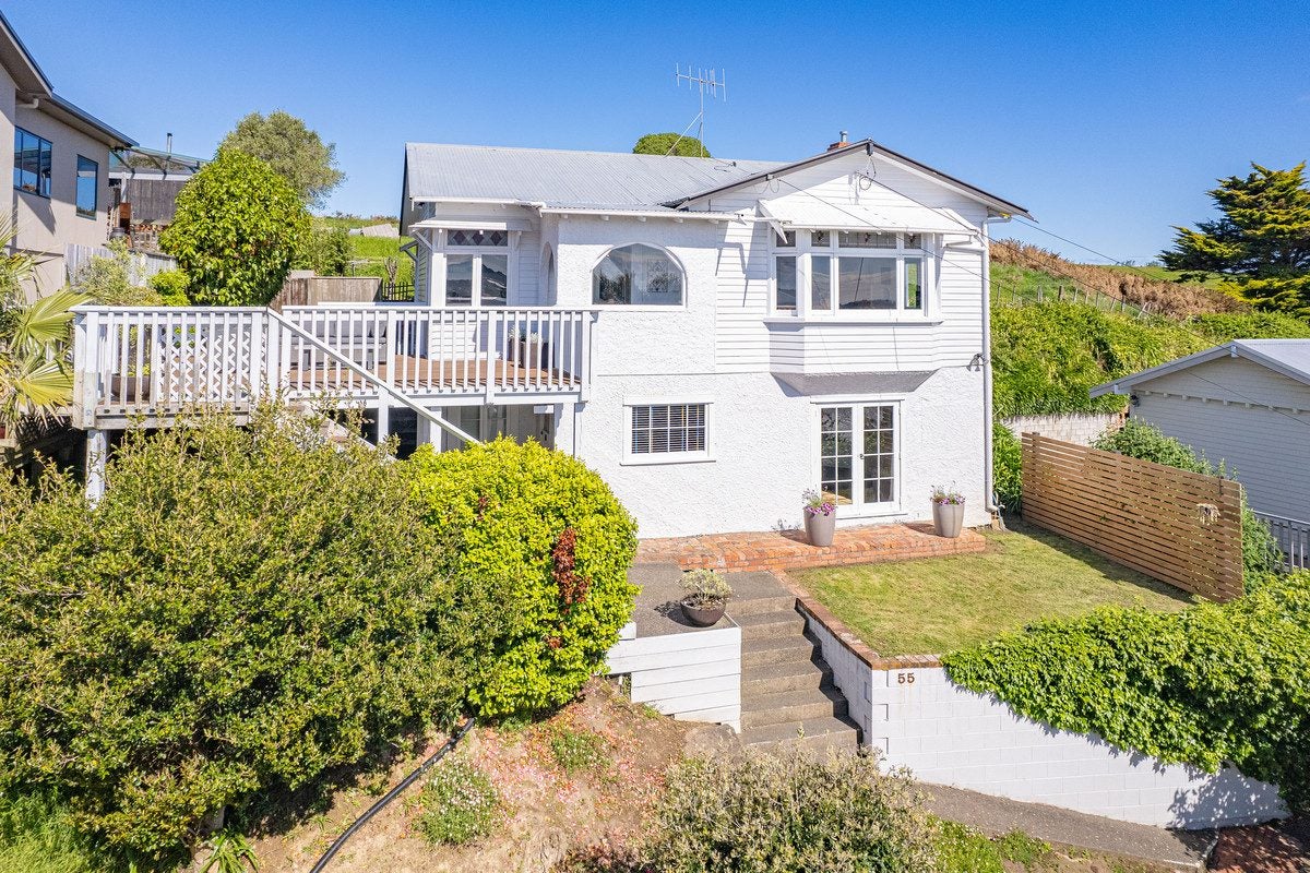 55 Hipango Terrace, Durie Hill, Whanganui - Carousel 1
