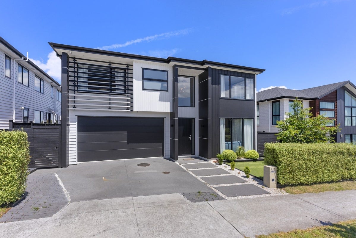 345 Flat Bush School Road, Flat Bush, Auckland - Carousel 1