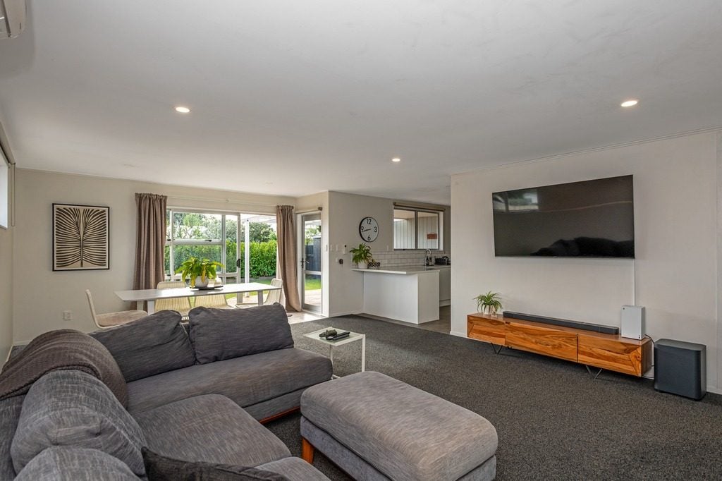 11 Amberley Avenue, Westbrook, Palmerston North - Carousel 2