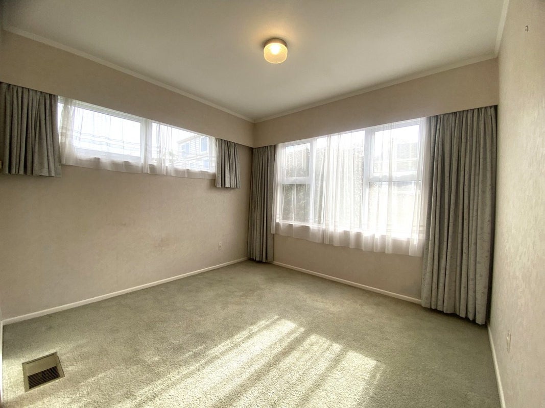 4 Windermeer Grove, Churton Park, Wellington - Carousel 11