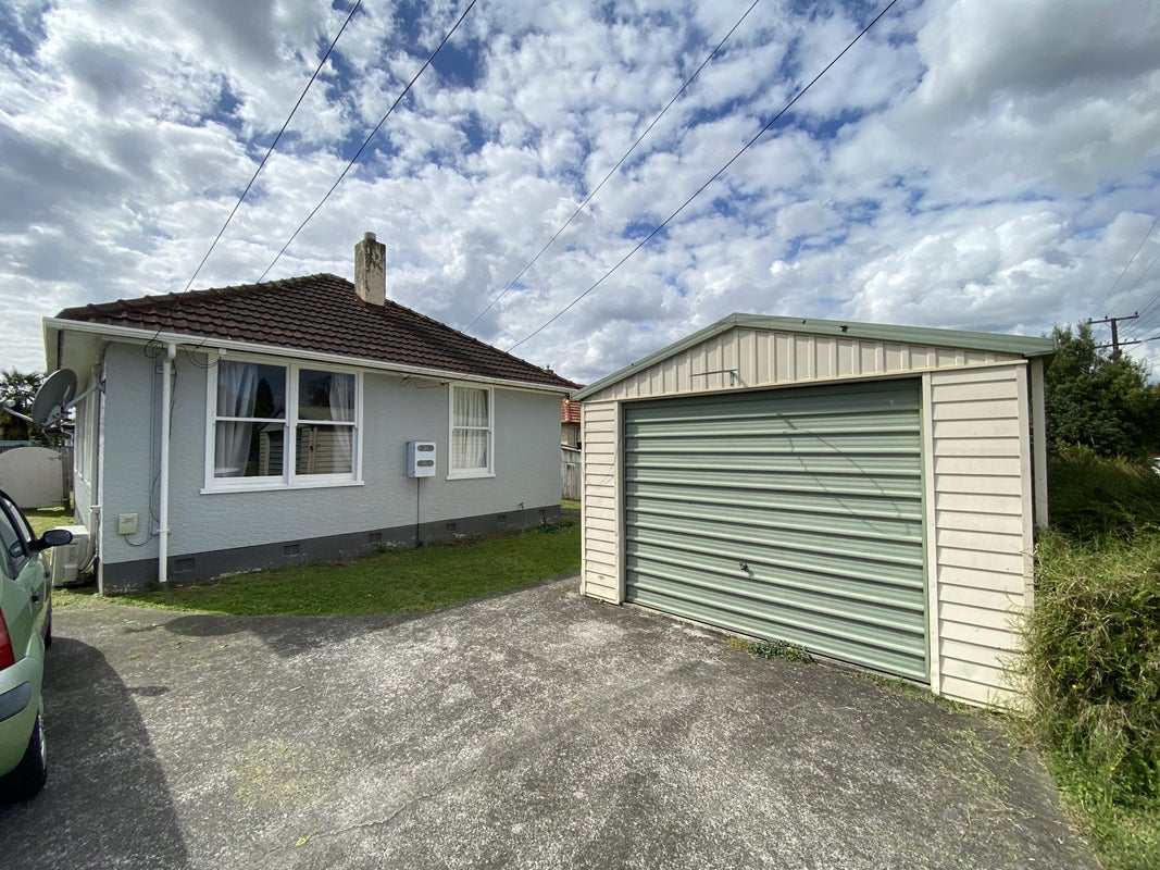 5 Odette Street, Bader, Hamilton - Carousel 1