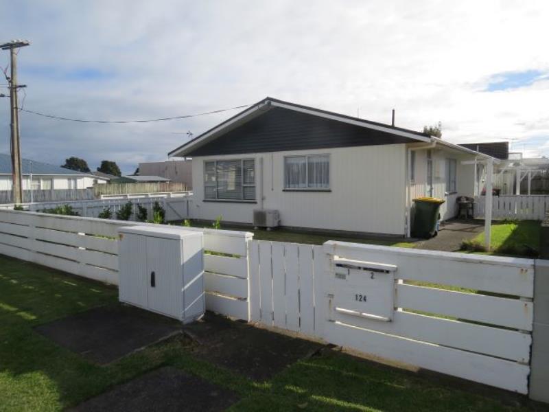 1/124 Ngamotu Road, Spotswood, New Plymouth - Carousel 1