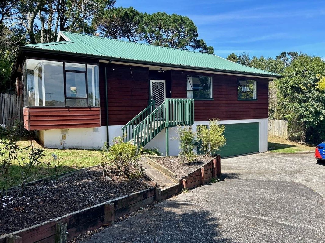 13 Mallard Place, Unsworth Heights, Auckland - Carousel 1