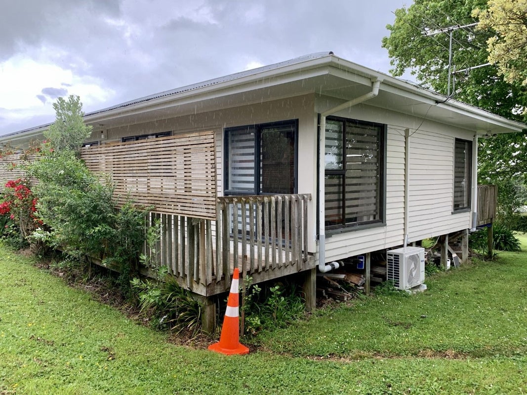 11A Whitney Street, New Windsor, Auckland - Carousel 2
