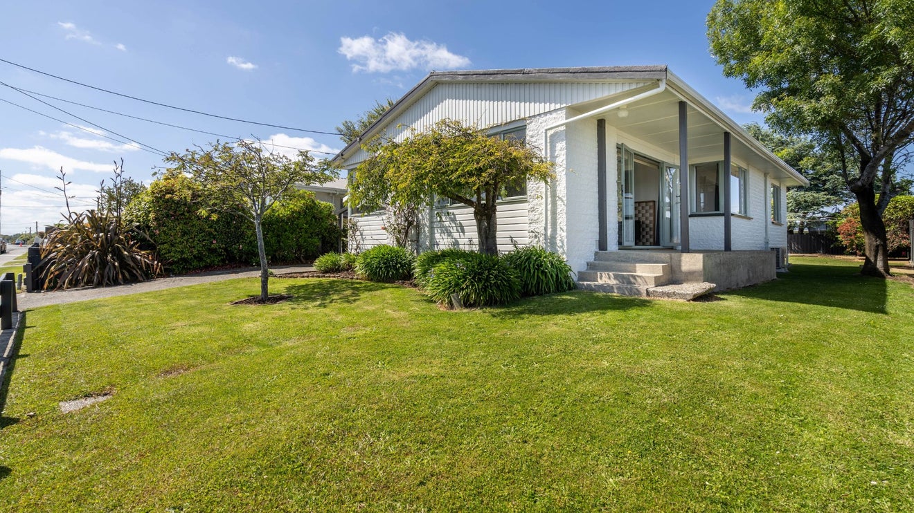 85 Edinburgh Crescent, Waikiwi, Invercargill - Carousel 1