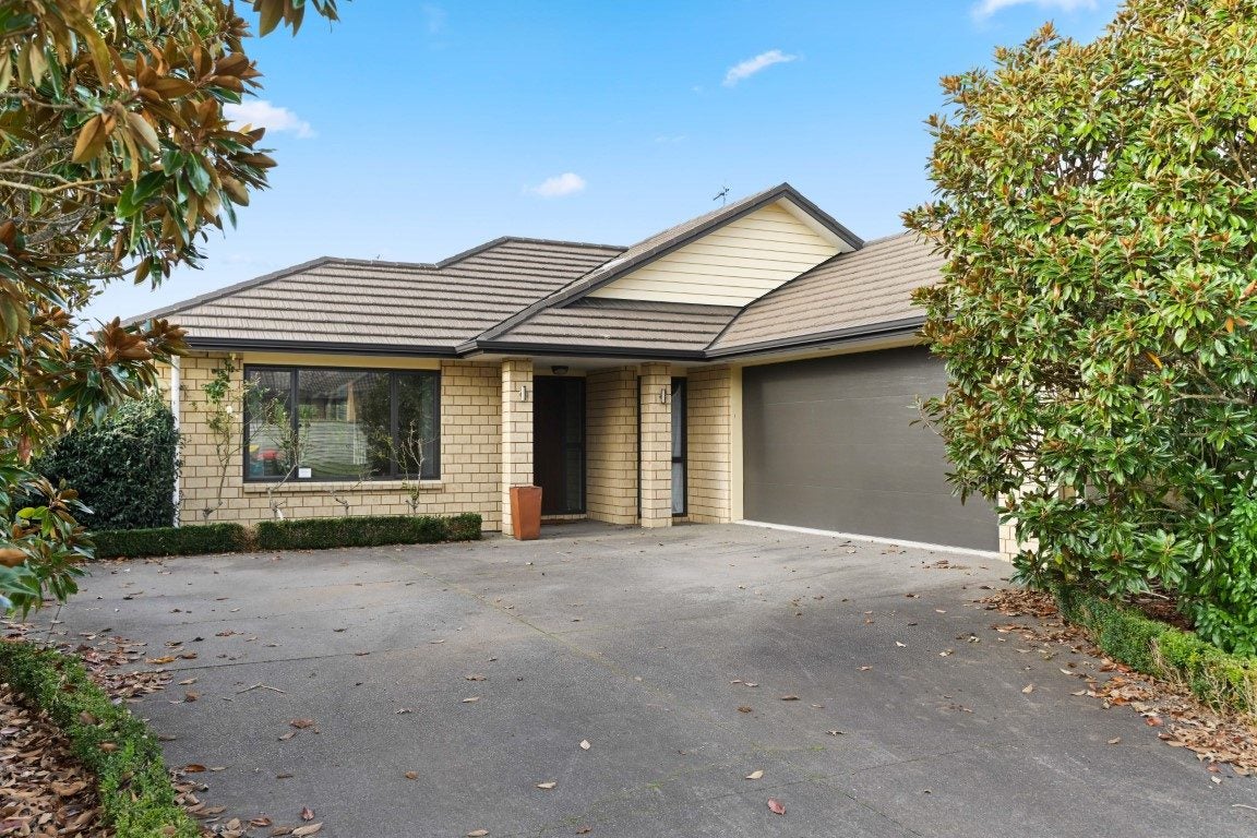 6 Hawtry Lane, Flagstaff, Hamilton - Carousel 1