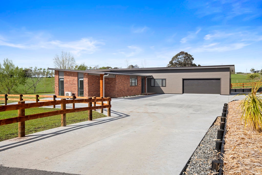 80 Brewster Road, Tuakau - Carousel 1