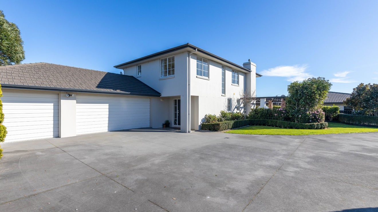 12A Nadine Stanton Drive, Bell Block, New Plymouth - Carousel 1