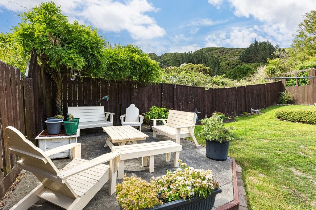 11 Gardiner Grove, Wainuiomata, Lower Hutt - Carousel 2