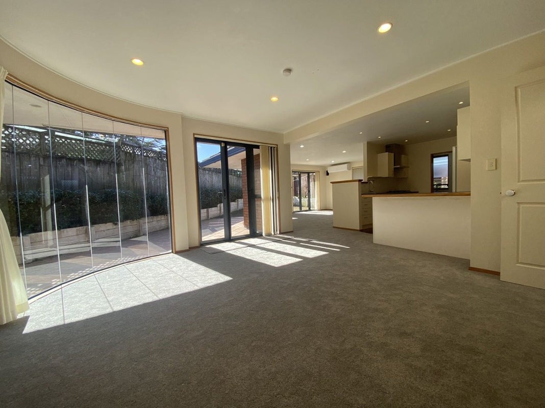 6A Gerrard Street, Three Kings, Auckland - Carousel 2