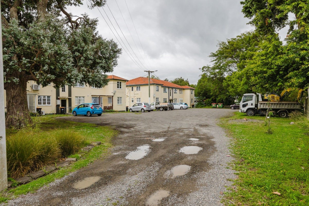 2/288 College Street, West End, Palmerston North - Carousel 17