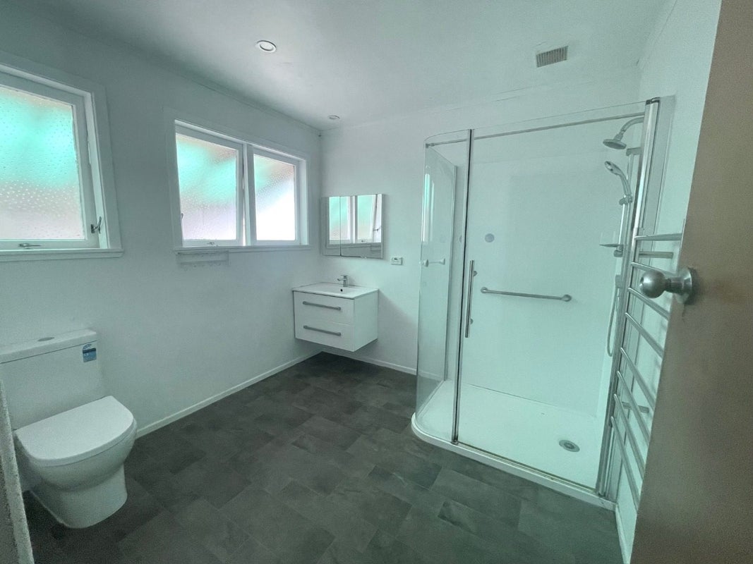 54 Union Road, Howick, Auckland - Carousel 21
