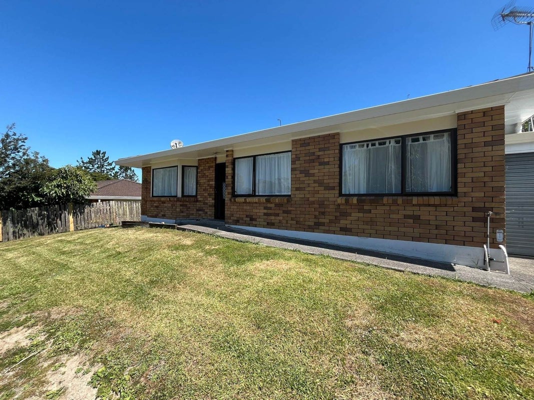 3/17 Queen Mary Avenue, New Lynn, Auckland - Carousel 2
