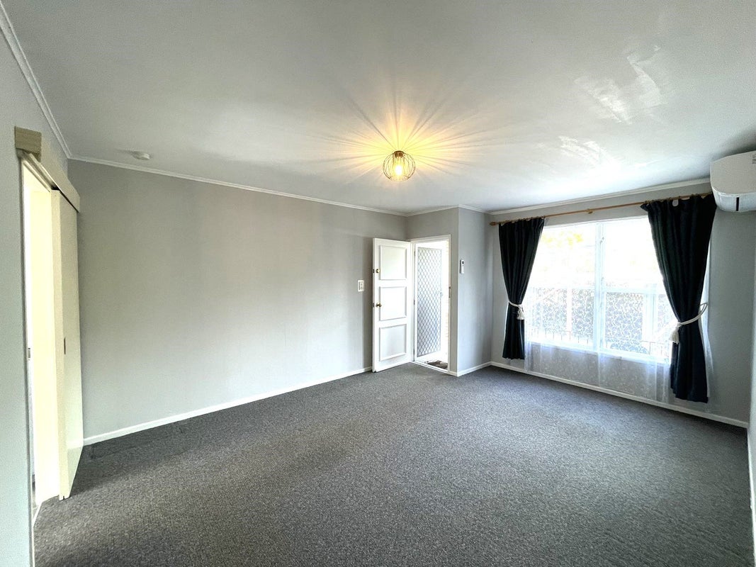 2/35 Brixton Road, Balmoral, Auckland - Carousel 13