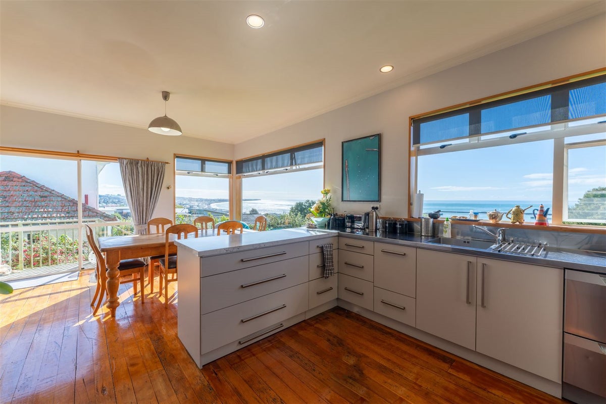 51 Wharfe Street, South Hill, Oamaru - Carousel 2