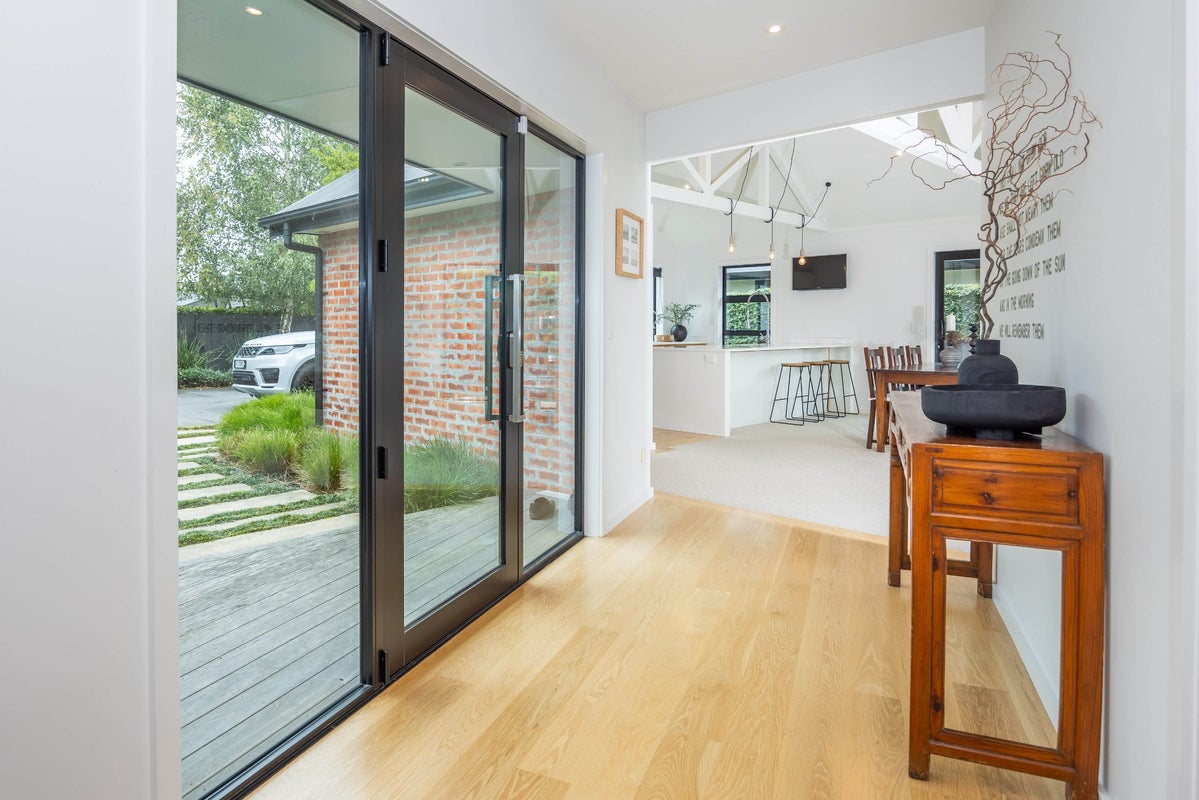 14 Kentwood Place, Flagstaff, Hamilton - Carousel 2