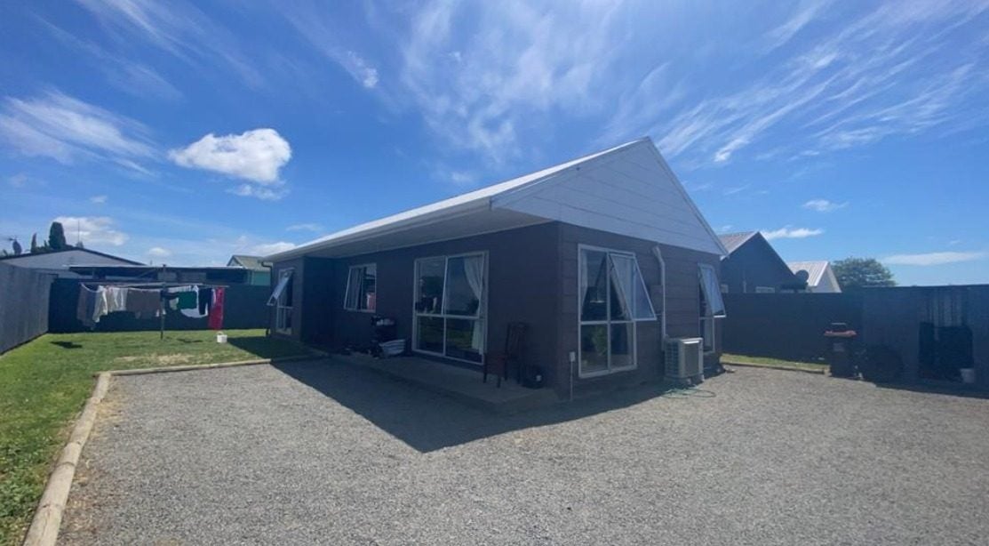 10B Kilkee Terrace, Flaxmere, Hastings - Carousel 1