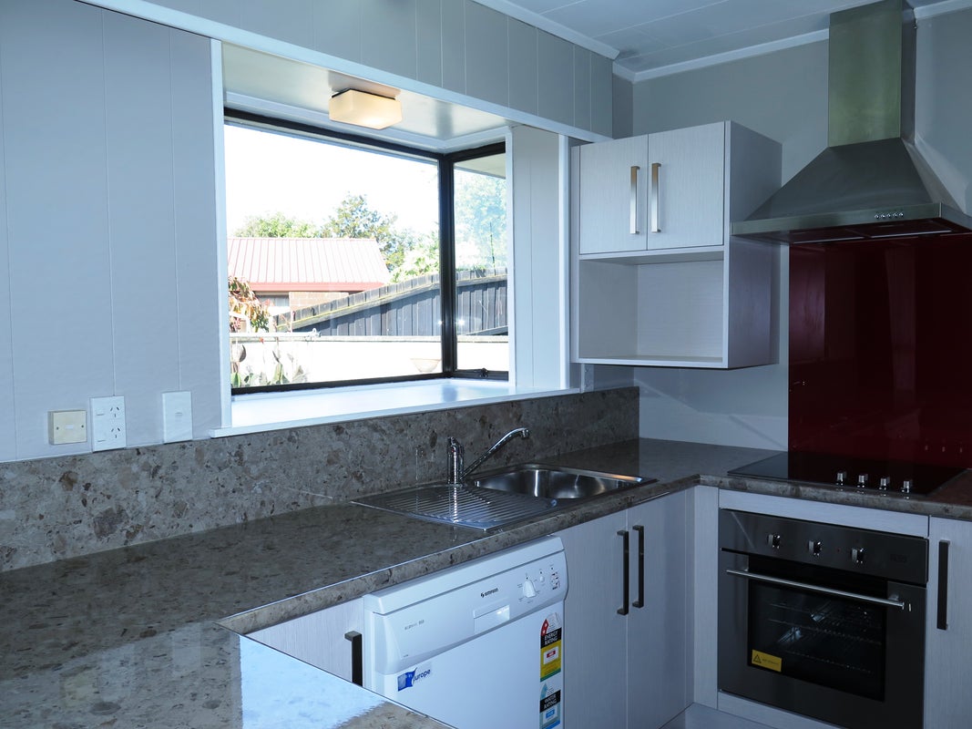 1/195 Morgans Road, Marchwiel, Timaru - Carousel 2