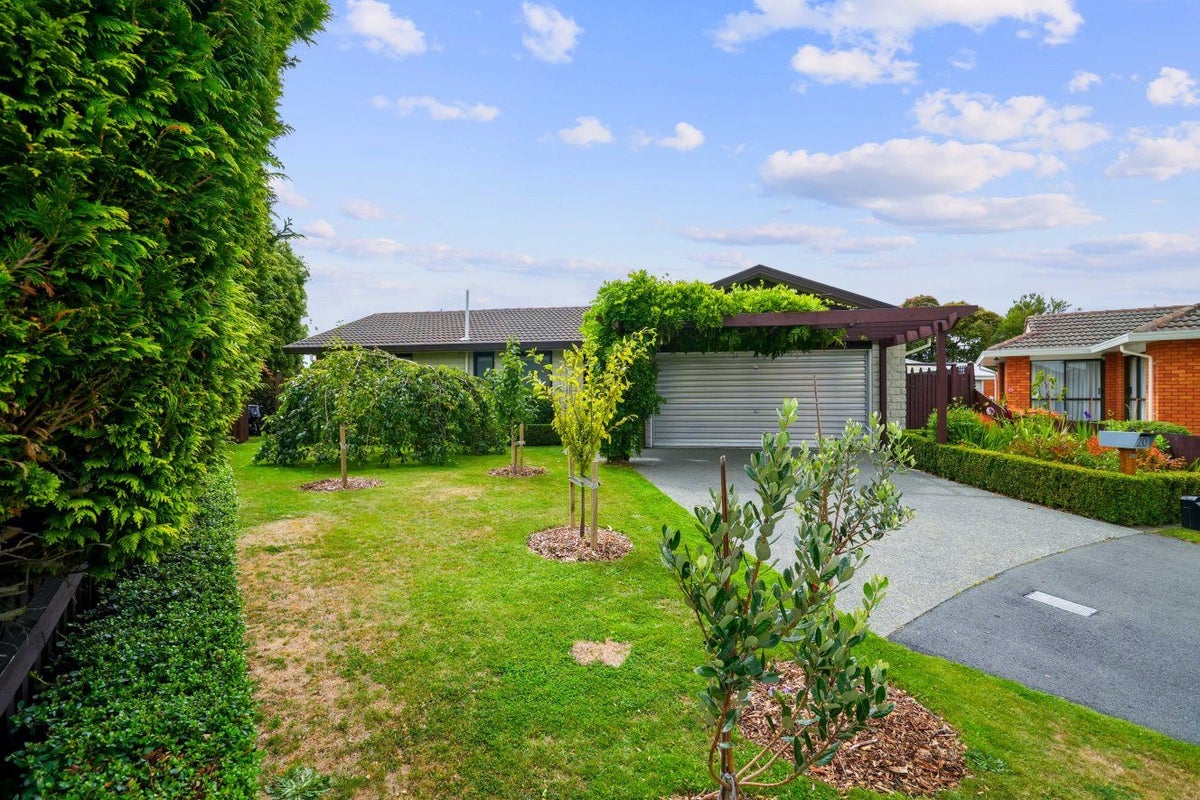 20 Shamrock Place, Halswell, Christchurch - Carousel 2