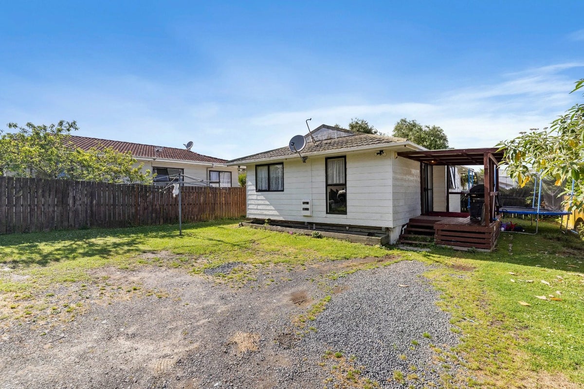 2/158 Finlayson Avenue, Clendon Park, Auckland - Carousel 2