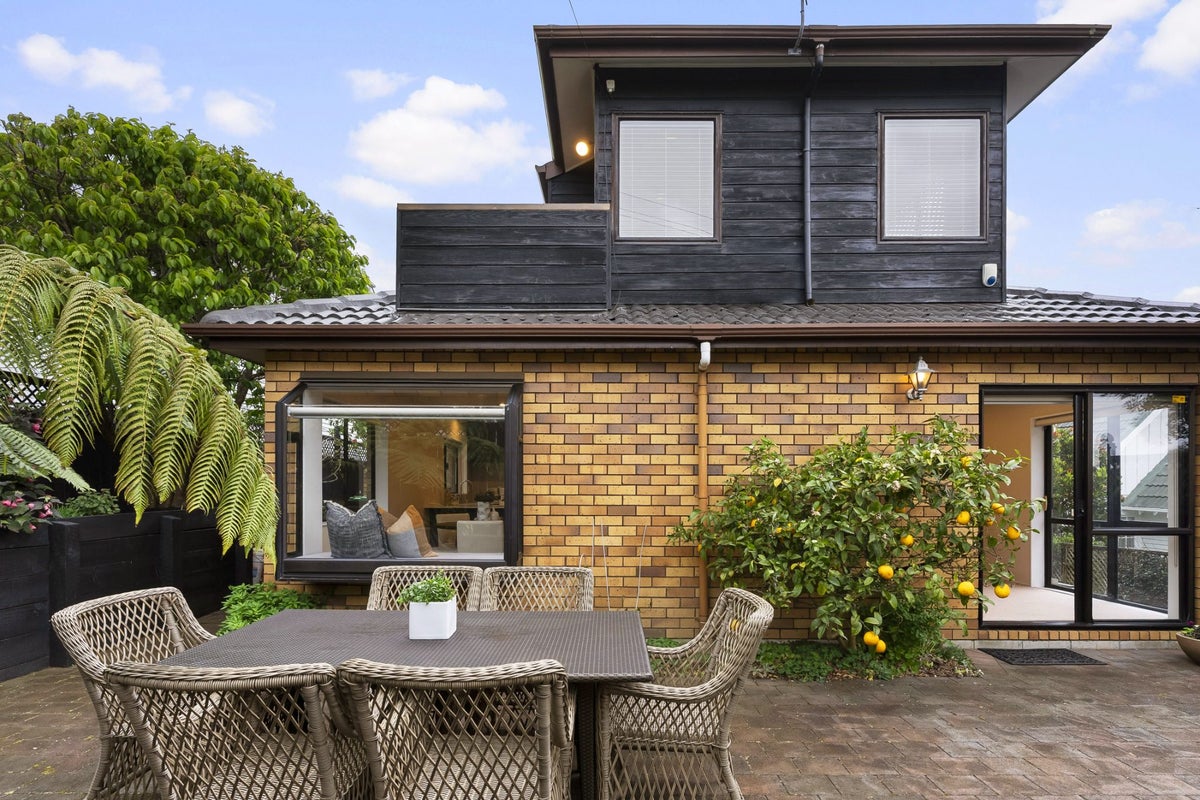 35A Dell Avenue, Remuera, Auckland - Carousel 1