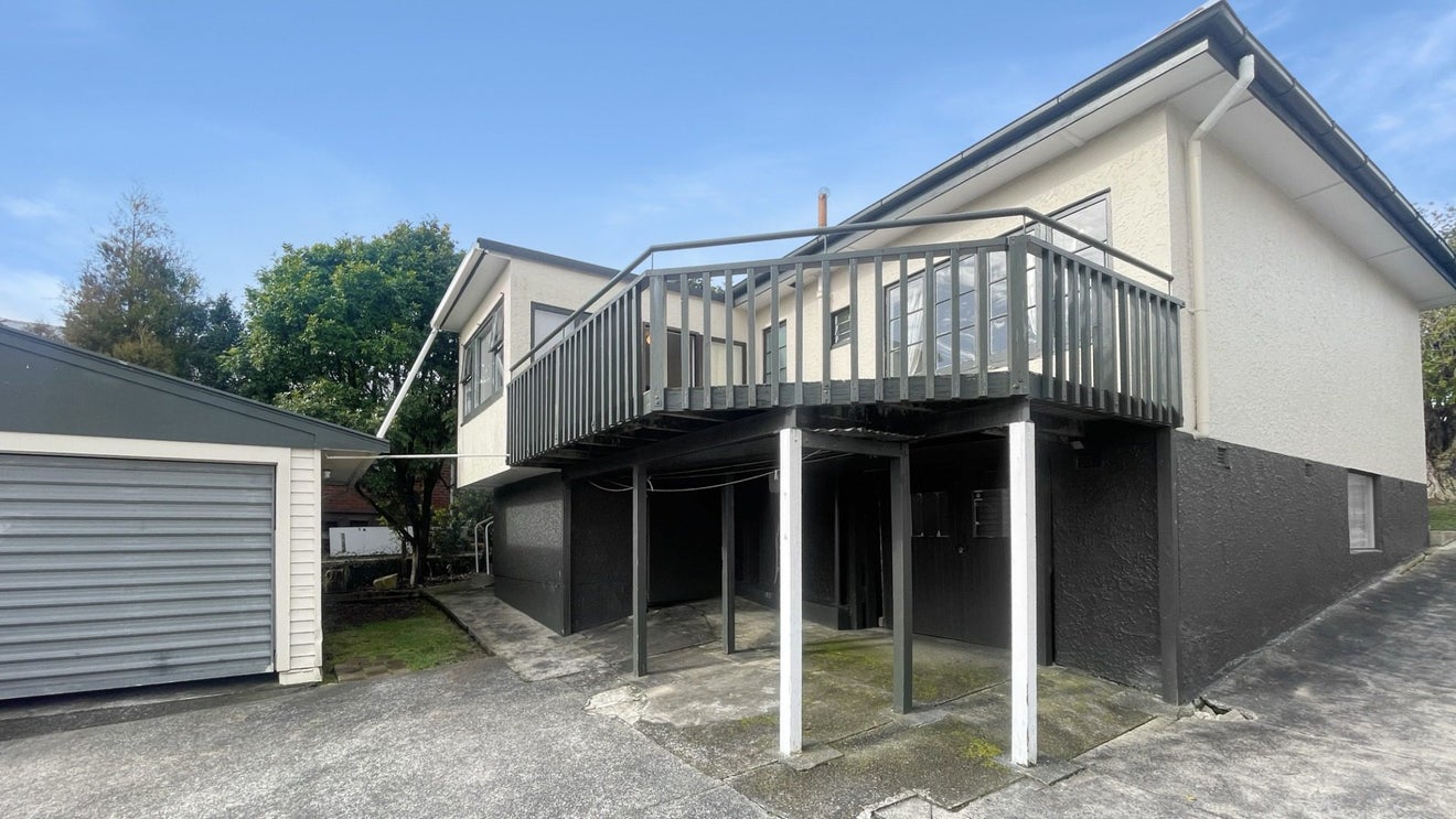 253A Hillsborough Road, Hillsborough, Auckland - Carousel 2
