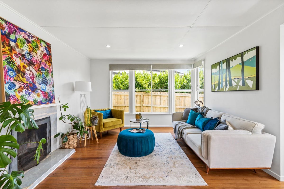 24 Hayman Place, Beach Haven, Auckland - Carousel 2
