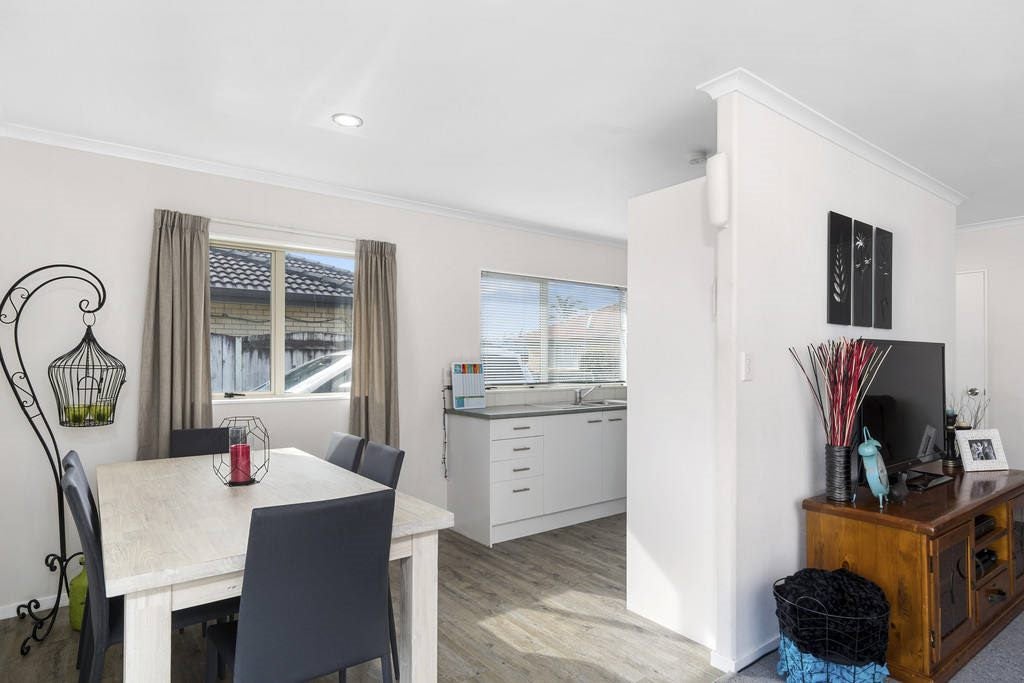67B Corinth Grove, Papamoa Beach, Papamoa - Carousel 1
