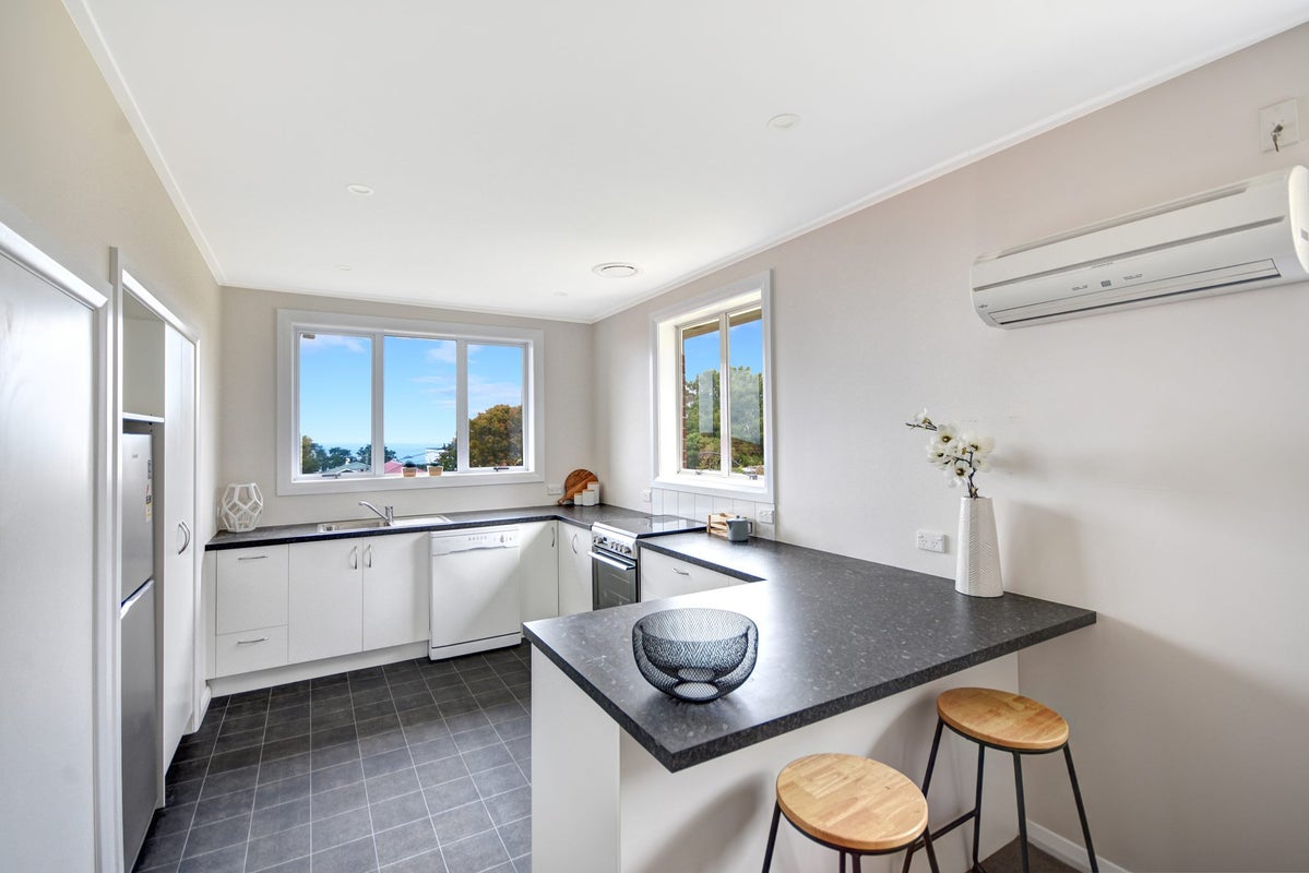 7 Marewa Street, Kew, Dunedin - Carousel 2