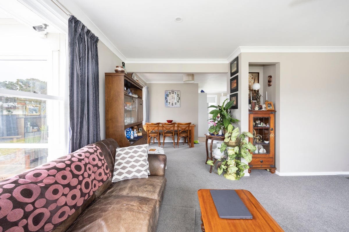 22 Pembroke Street, Oamaru North, Oamaru - Carousel 2