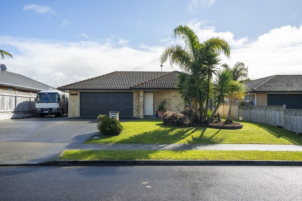 51 Amber Drive, Tikipunga, Whangarei - Carousel 1
