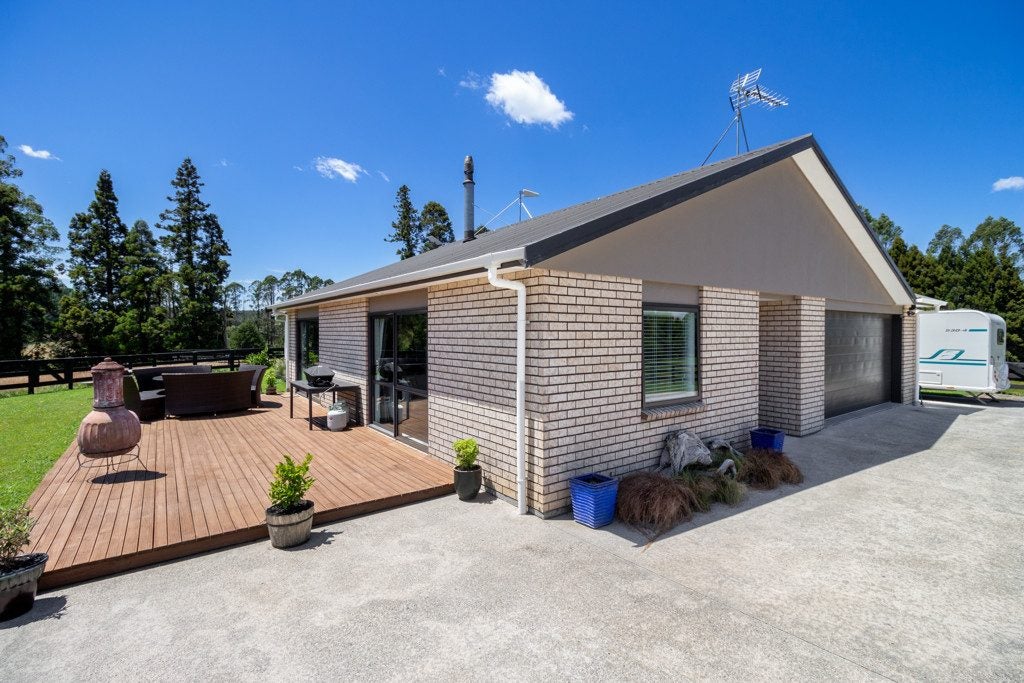 195 Jackson Road, Hamurana - Carousel 1