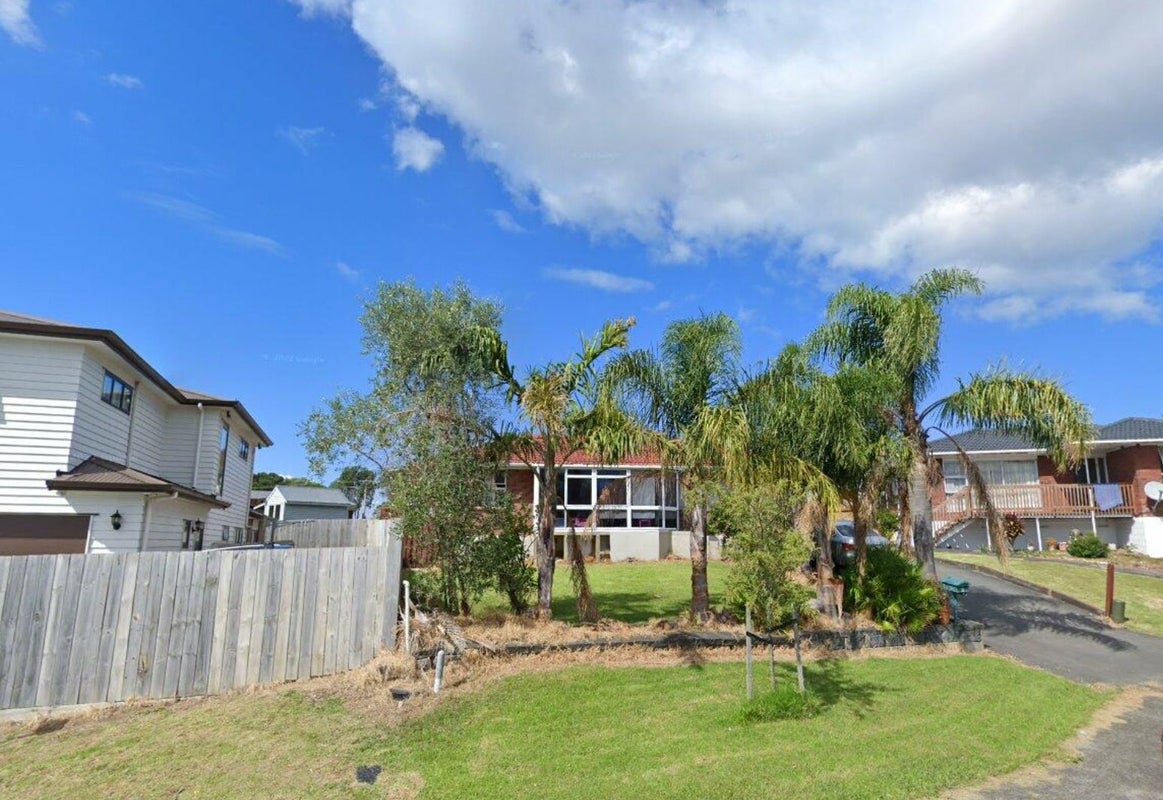 6 Scanlen Terrace, Kelston, Auckland - Carousel 11