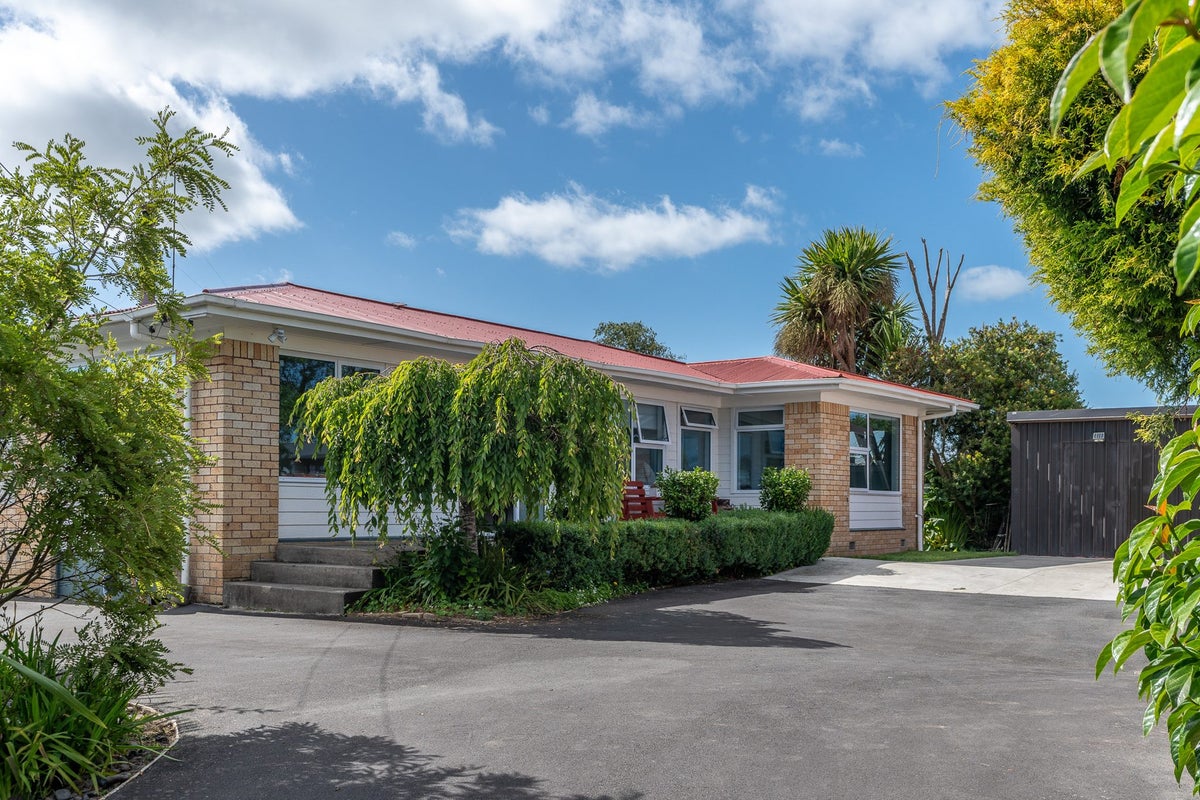10 Stewart Place, Melville, Hamilton - Carousel 1