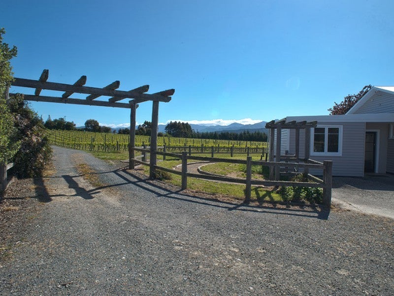 41 Flett Road, Lower Moutere - Carousel 26