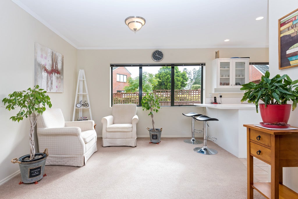 4/2 Abercrombie Street, Howick, Auckland - Carousel 2