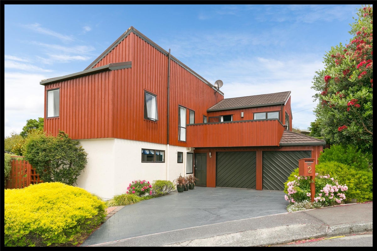 2 Woodford Way, Crofton Downs, Wellington - Carousel 1