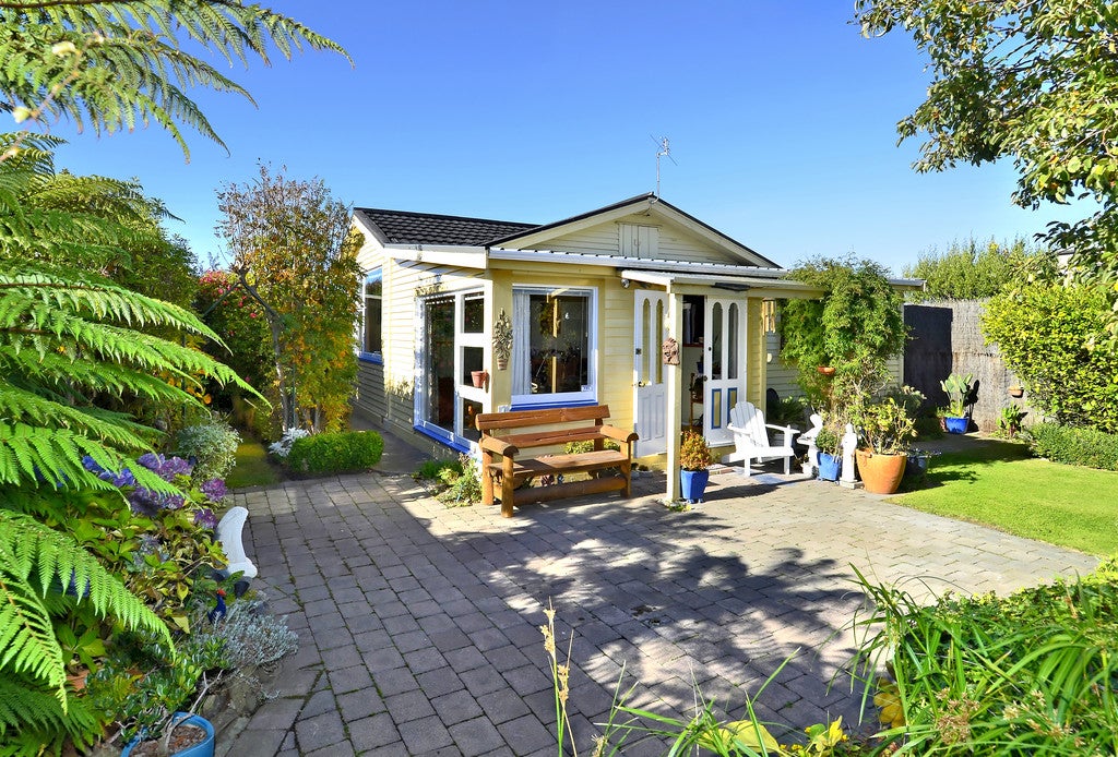 280 Estuary Road, South New Brighton, Christchurch - Carousel 1