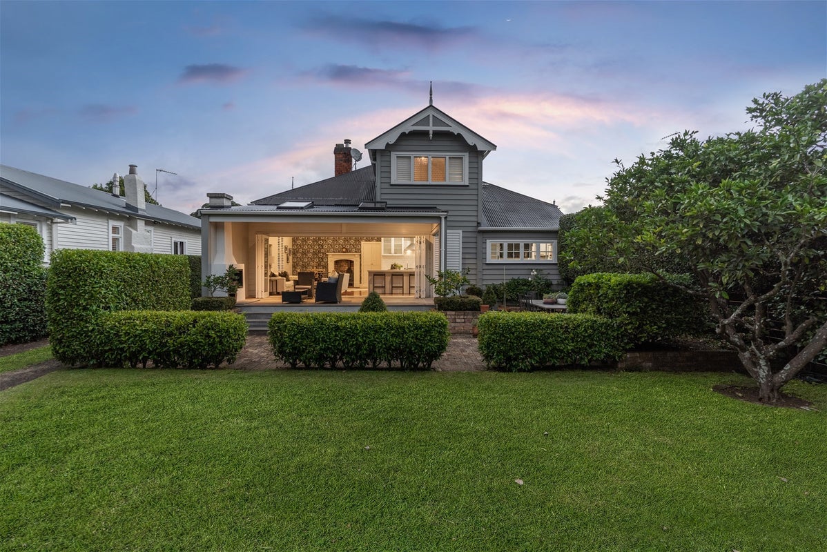 17 Grove Road, Sandringham, Auckland - Carousel 2