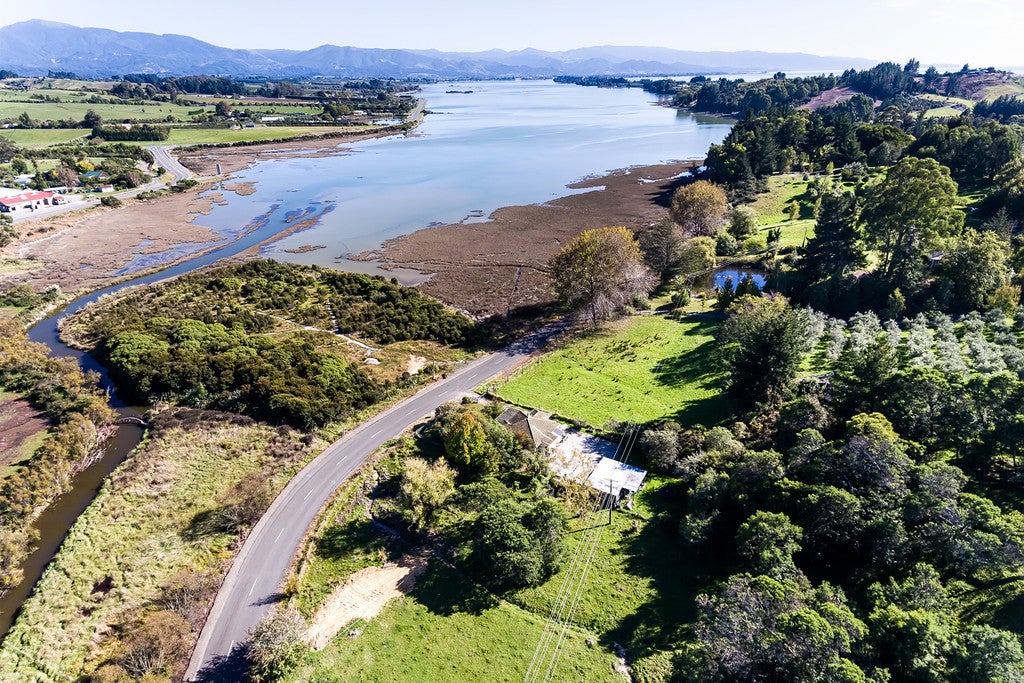 46 Kina Beach Road, Tasman - Carousel 2