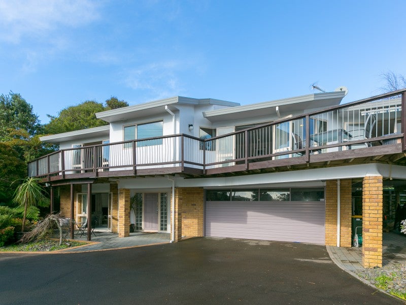 16C Del Mar Place, Merrilands, New Plymouth - Carousel 2