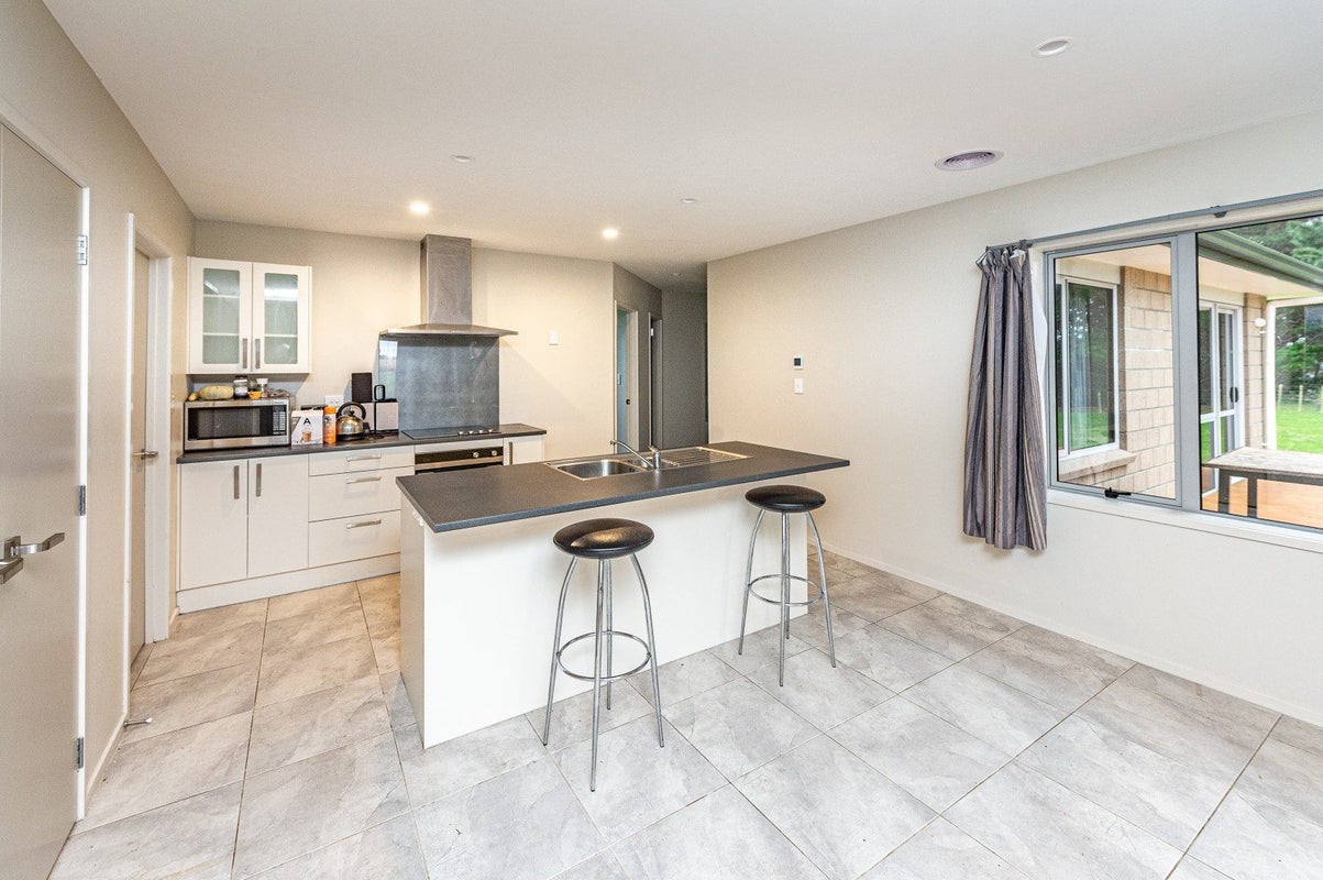 1350 Brunswick Road, Brunswick, Whanganui - Carousel 2