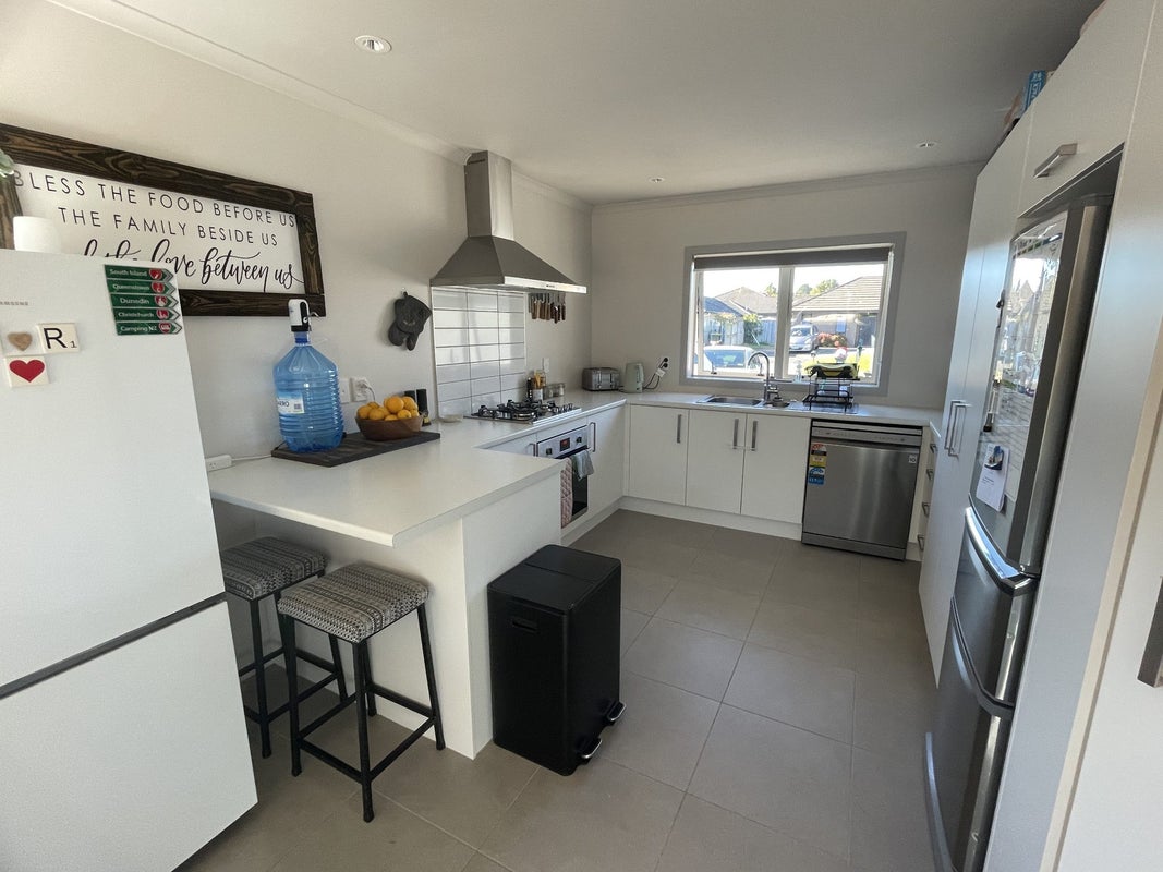 11 Teafields Court, Huntington, Hamilton - Carousel 2