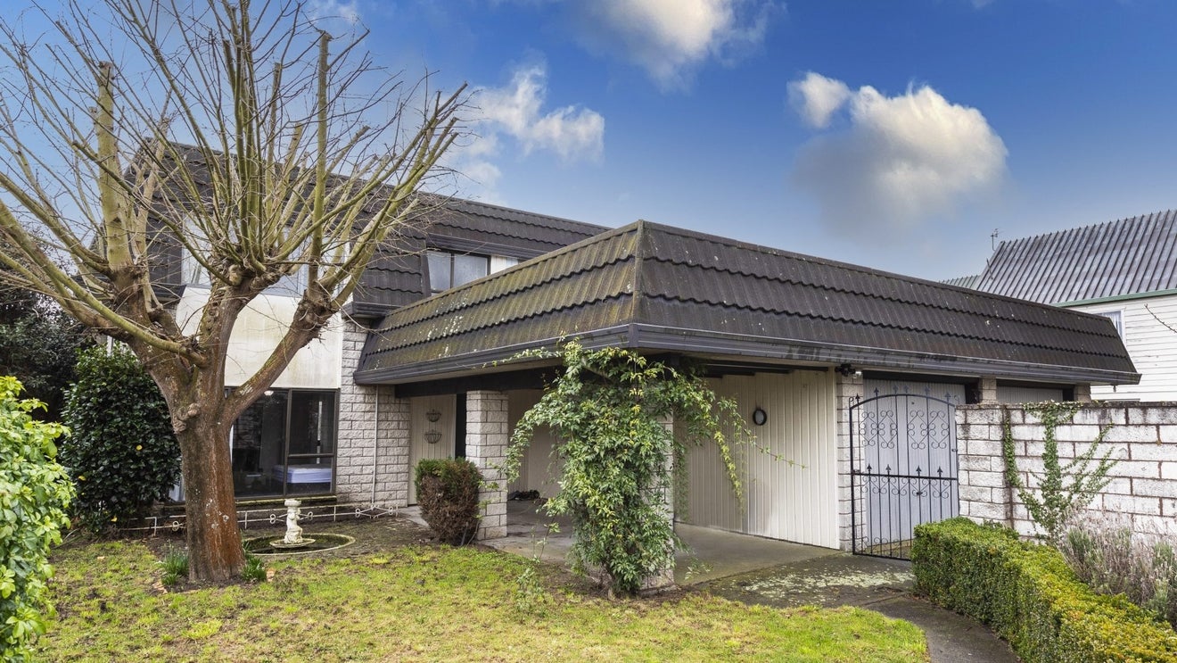 11 Jamell Place, Avonhead, Christchurch - Carousel 1