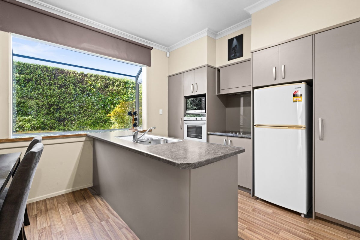 608 Albert Street, Parkvale, Hastings - Carousel 1