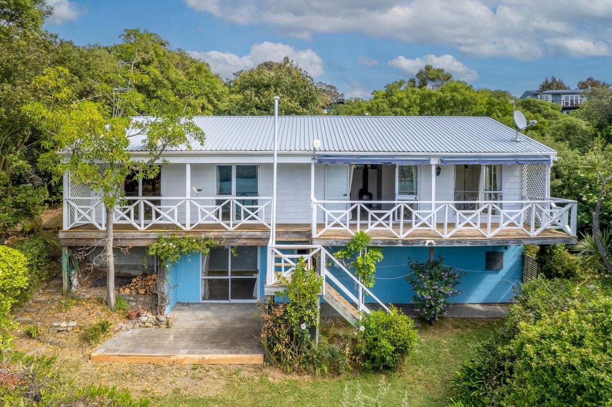 2 Marama Terrace, Diamond Harbour, Lyttelton - Carousel 1