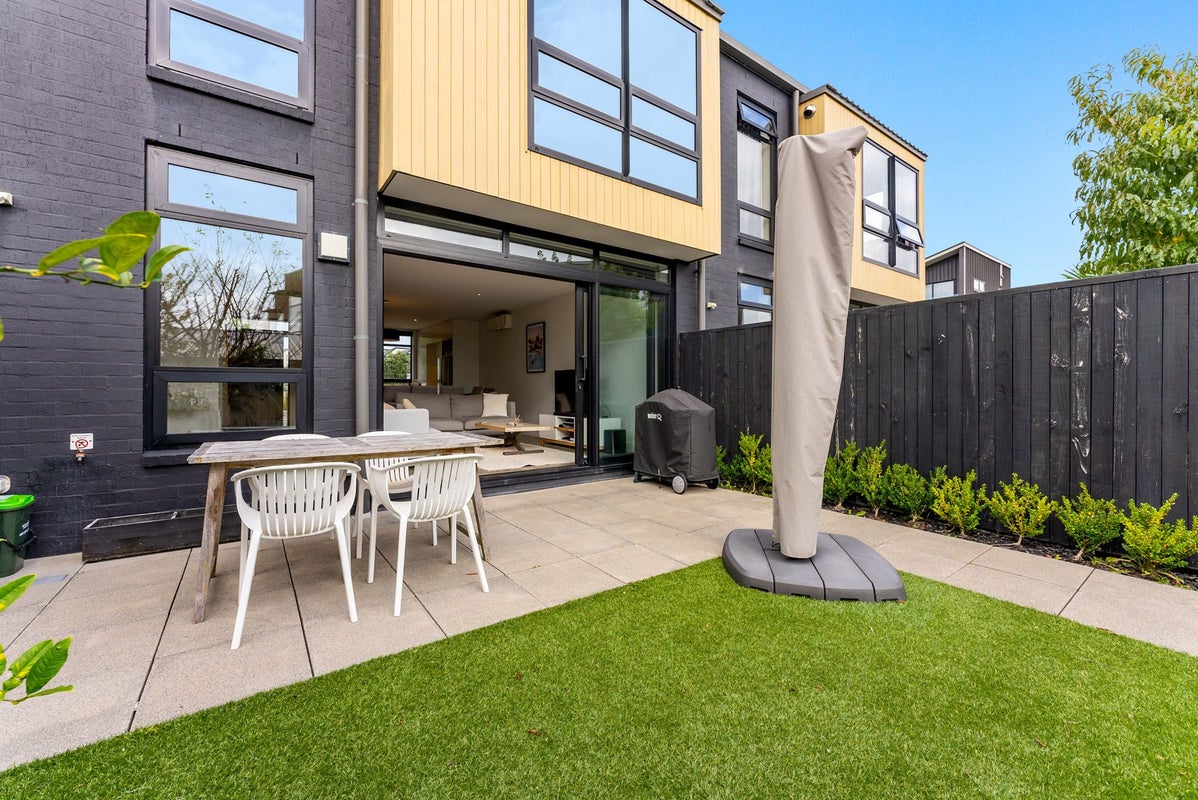 206 Hobsonville Point Road, Hobsonville, Auckland - Carousel 1